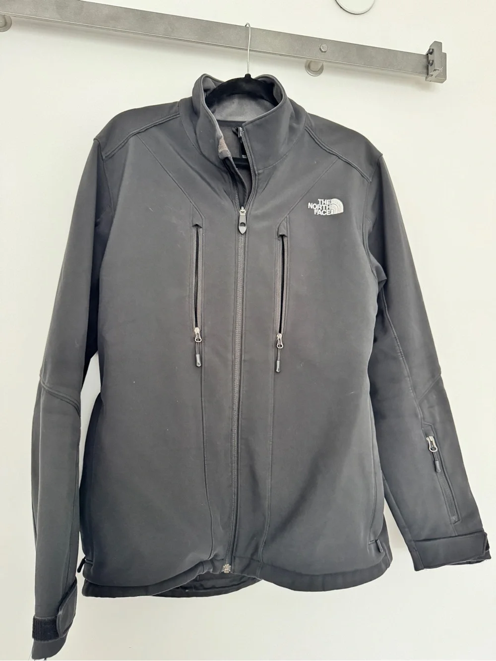 The North Face Men's black Fleece Jacket with Black Trim